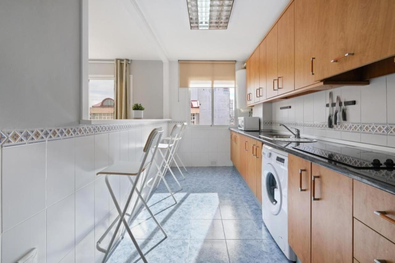 מאלגה Apartamento En Calle Cuarteles De Dos Habitaciones מראה חיצוני תמונה